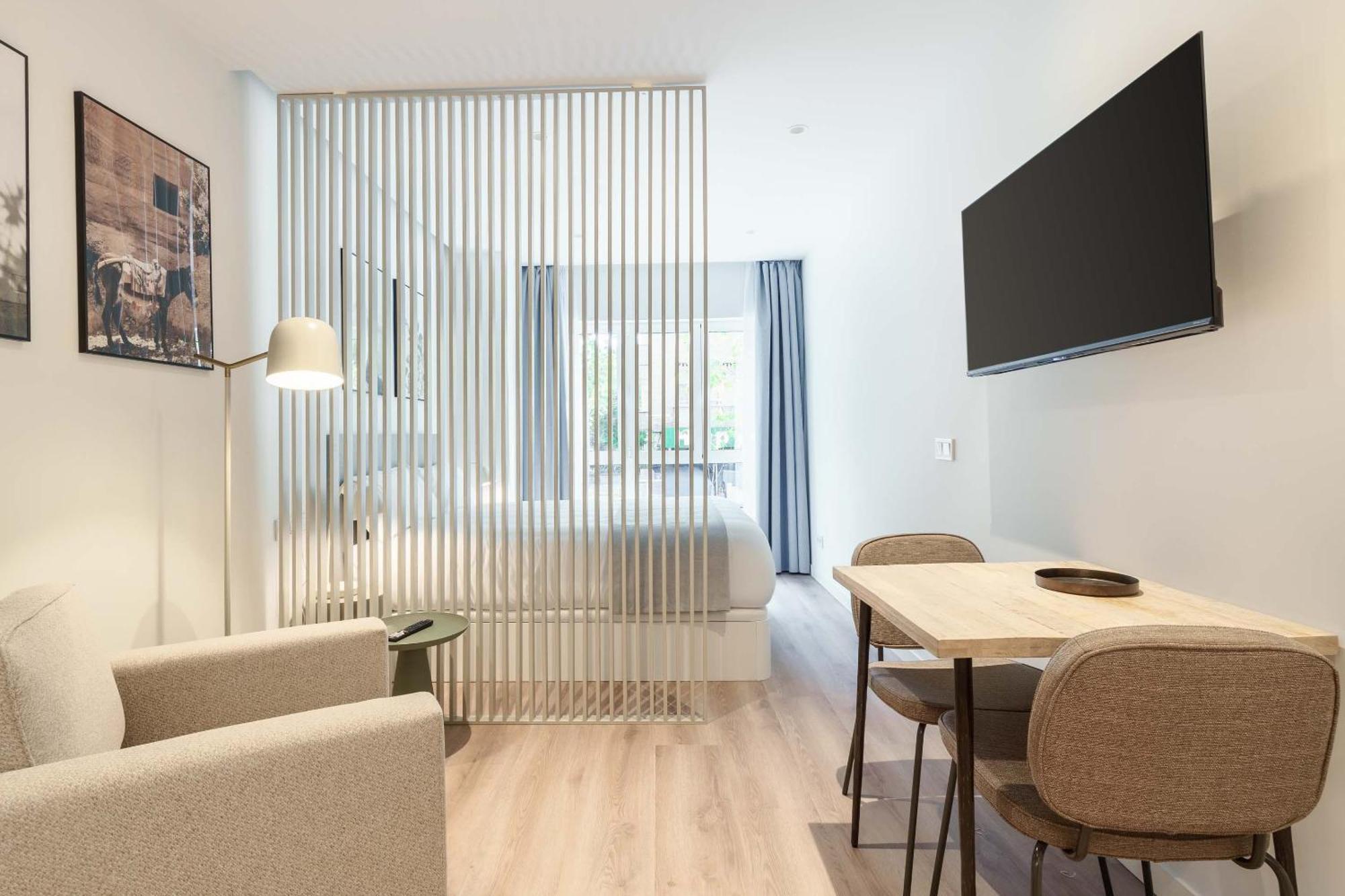 Limehome Madrid Calle De Juan Hurtado De Mendoza מראה חיצוני תמונה